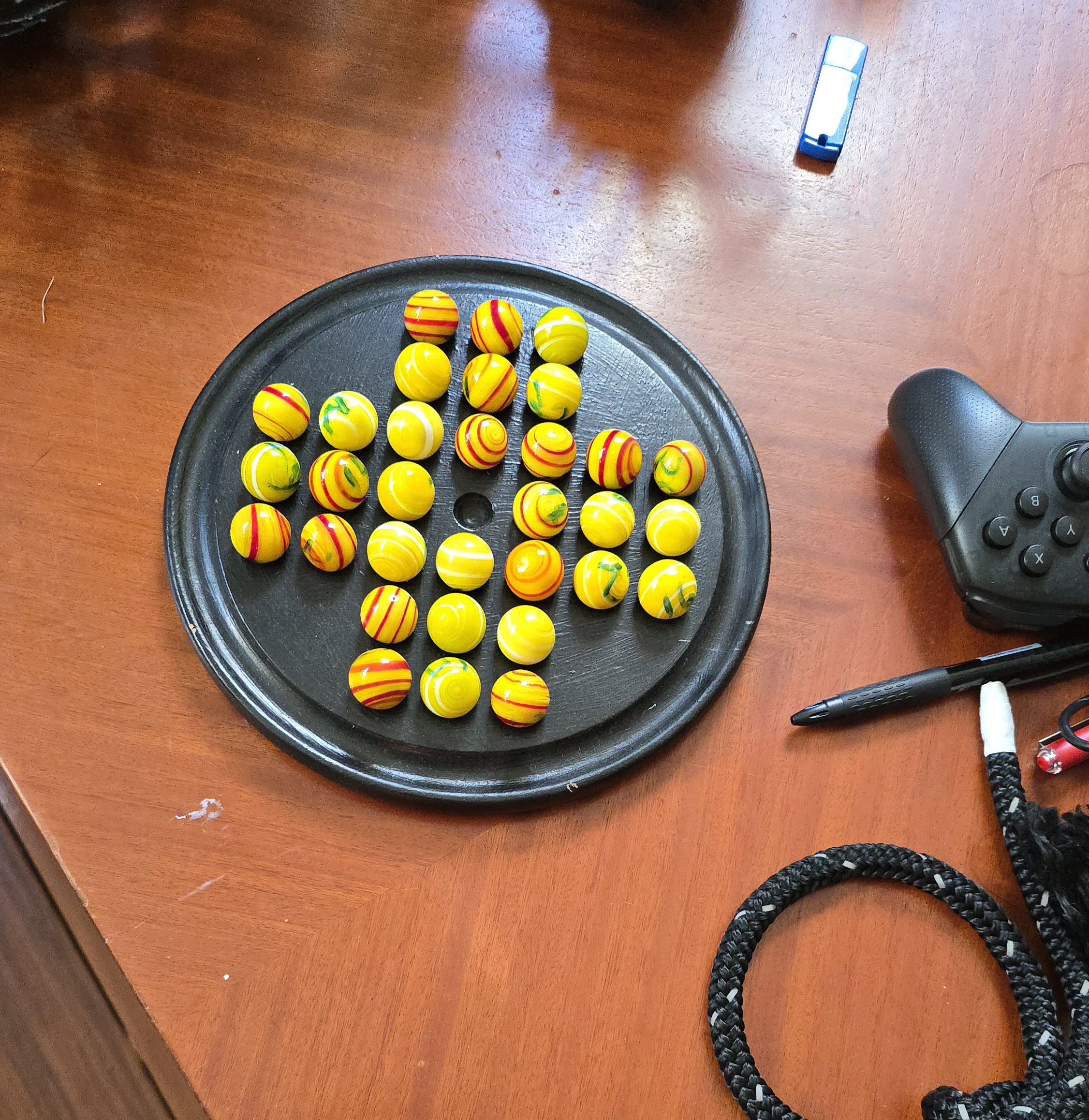 /wiki/csp/peg-solitaire/
coffee-pegs.jpg